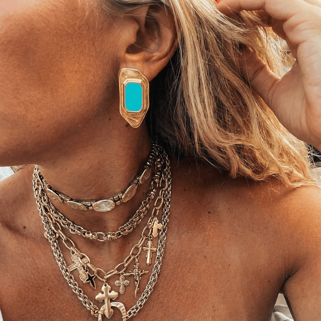 Vintage style geometric gold earring with turquoise enamel