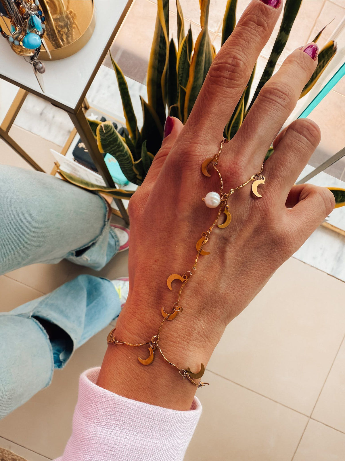 Ring bracelet with moon gold steel chain and pearl
