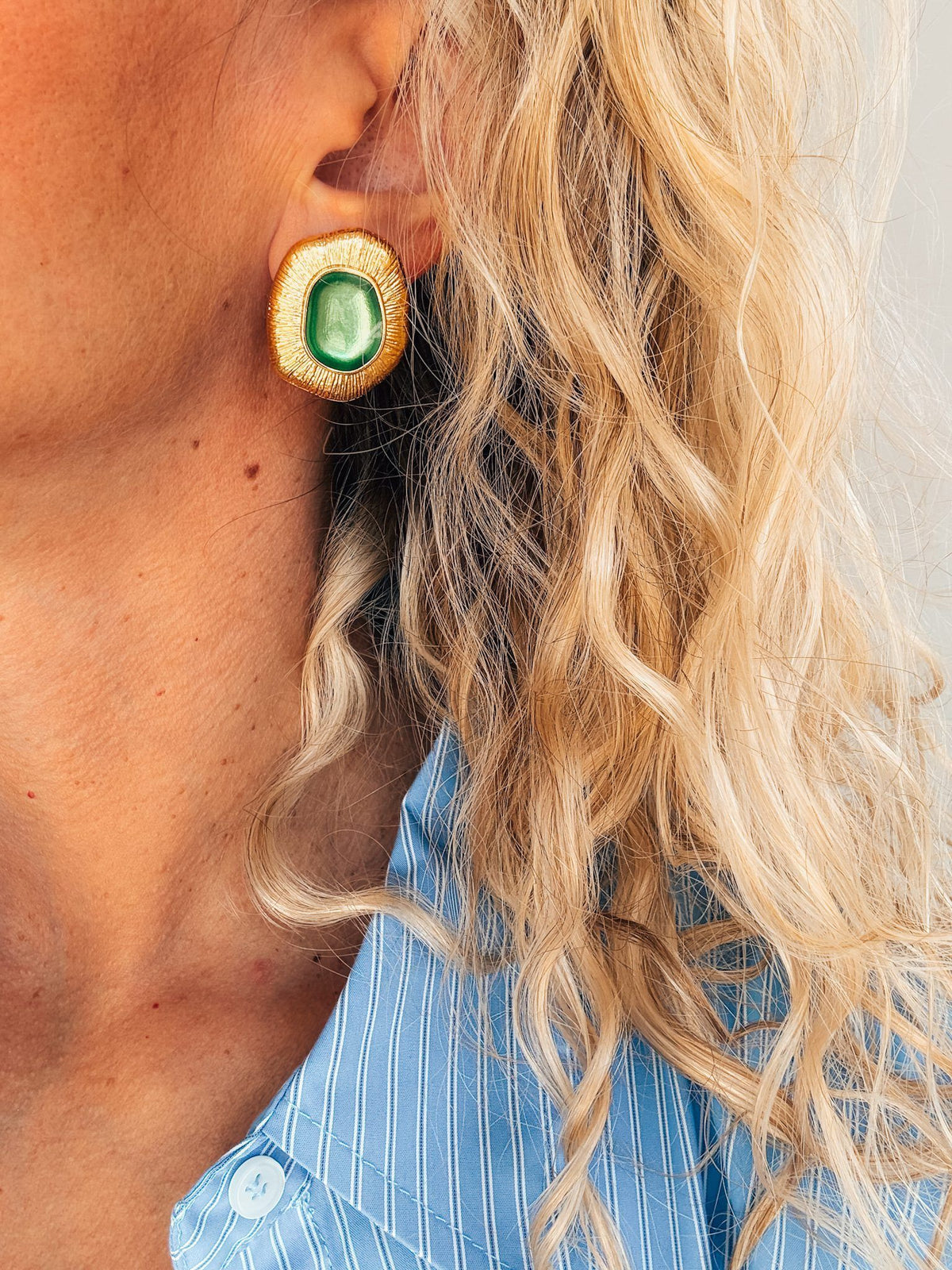 Vintage style gold earring with olive green enamel