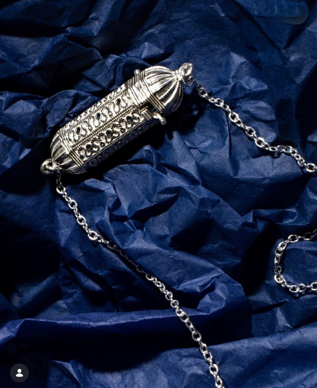 Aenalia Secret Garden Locket Silver.jpg