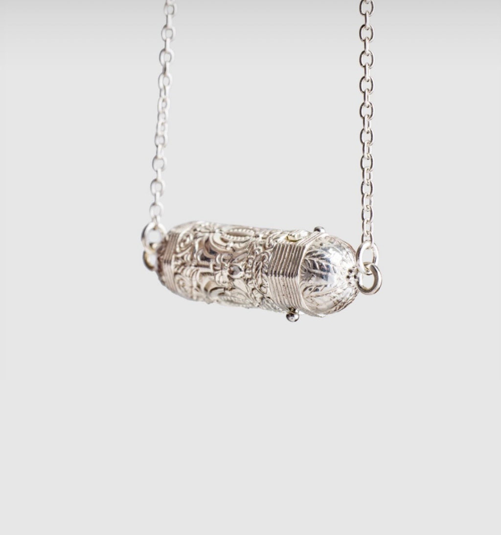 Aenalia silver secret garden locket ghost.jpg