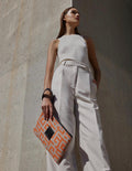 Ames KLEOS BAG ORANGE BEIGE lifestyle.jpg