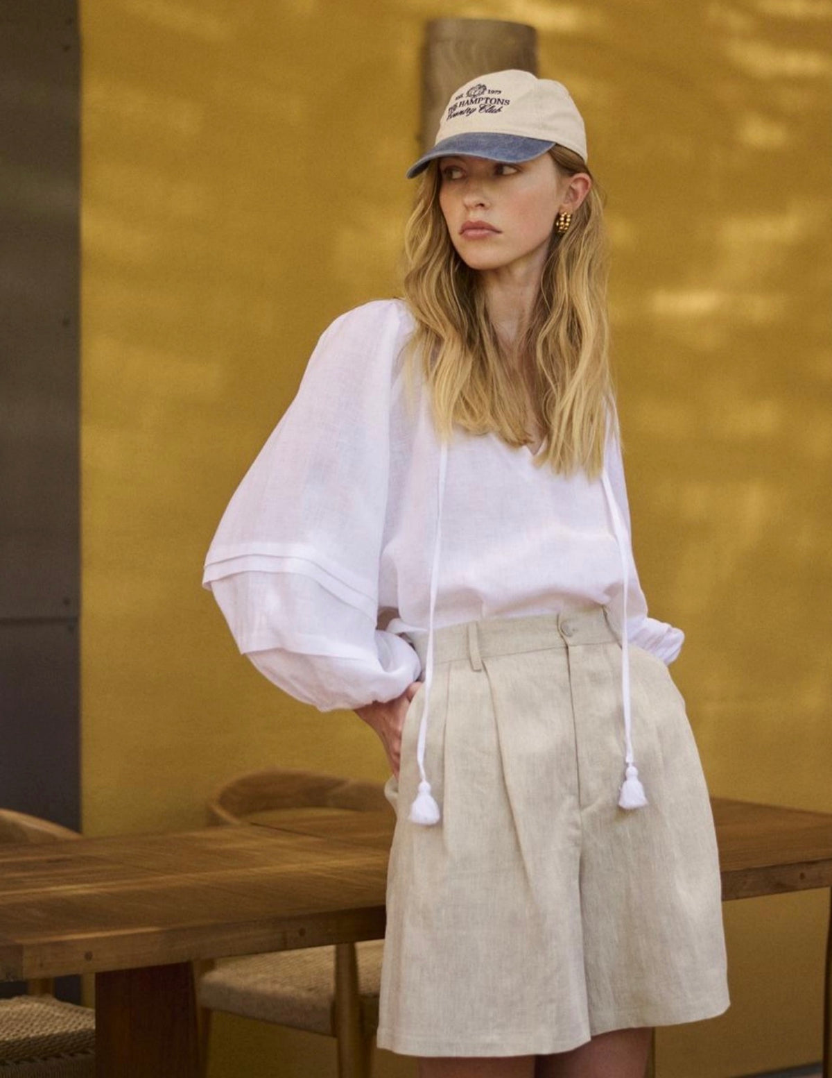 Apoella KALLI BALLOON SLEEVE TOP WHITE lifestyle.jpg