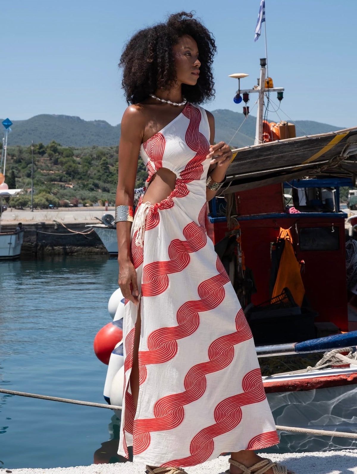 Red Off-white Dress — Mystery Resort