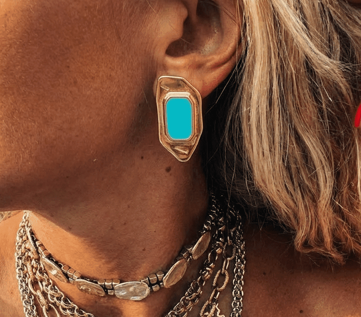 Vintage style geometric gold earring with turquoise enamel