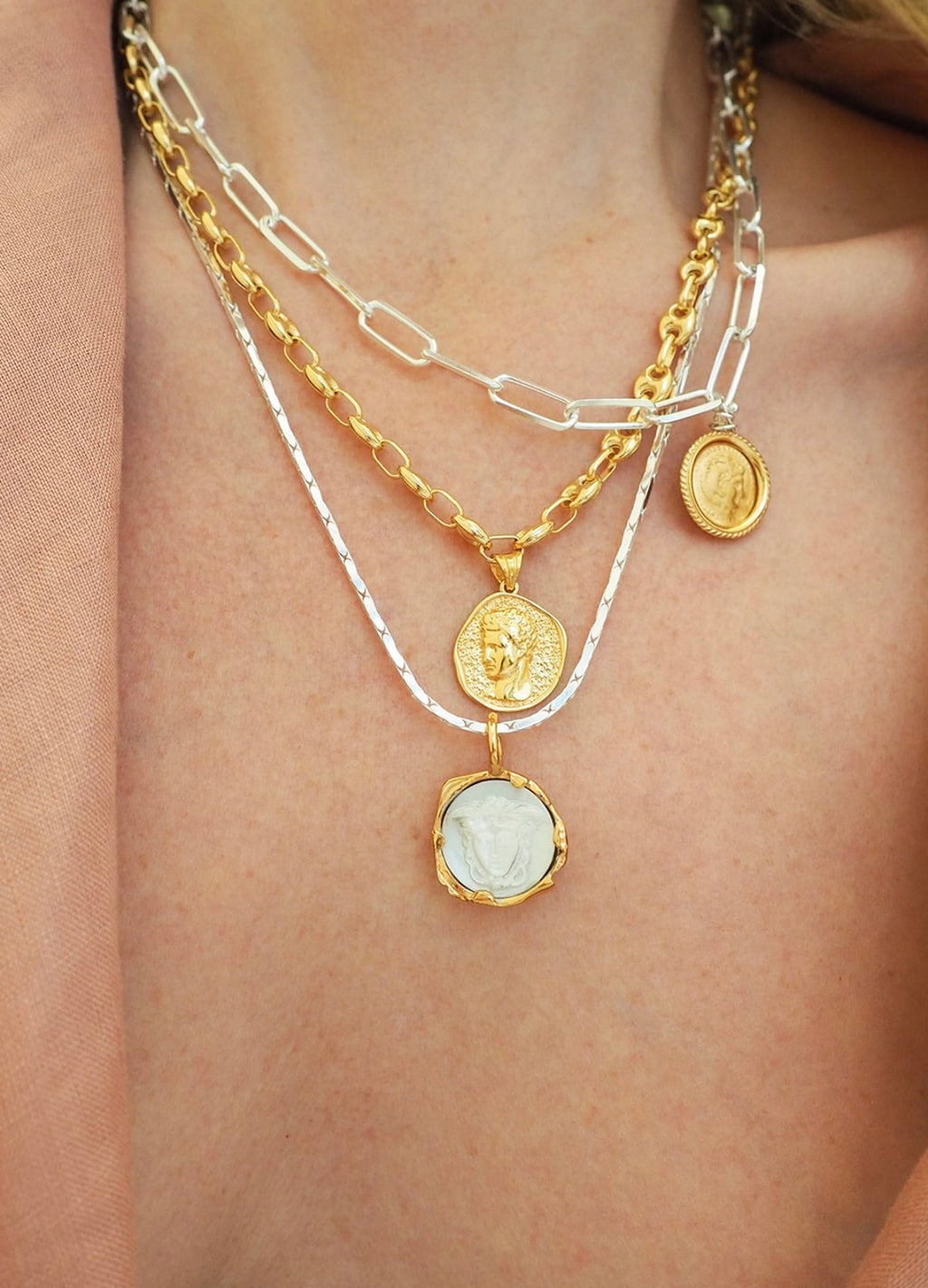 HErmina HERMIS SMALL THETA NECKLACE.jpg