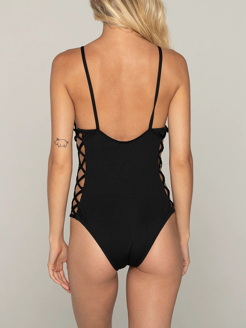 Maaboo Black Mamba Cut-out back.webp