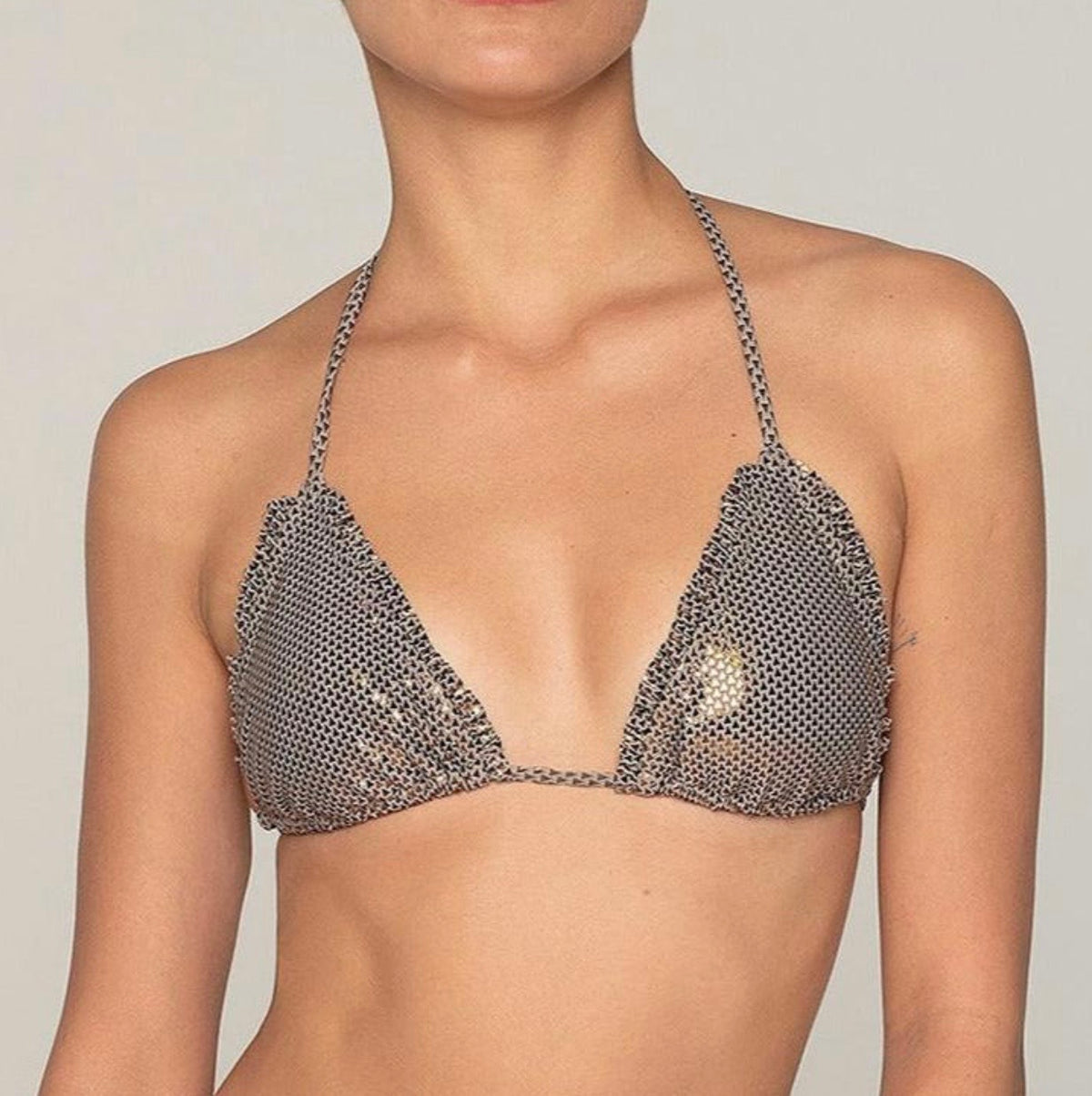 Maaboo DOME Volan Bikini top front.jpg