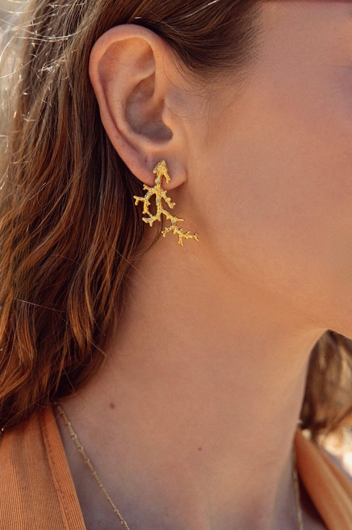 Reve Coralia earrings lifestyle.jpg
