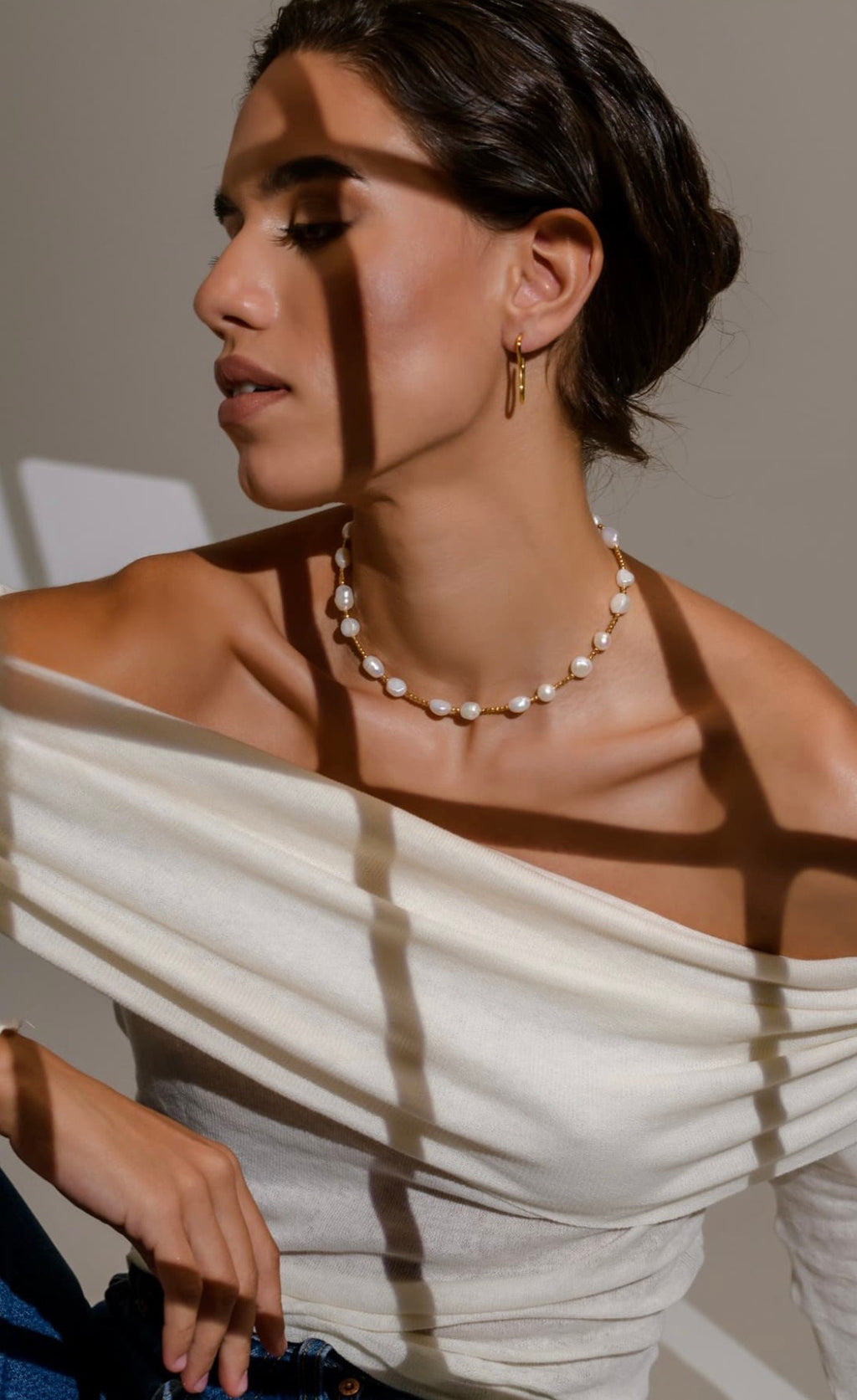 Reve Lenore pearl necklace lifestyle.jpg