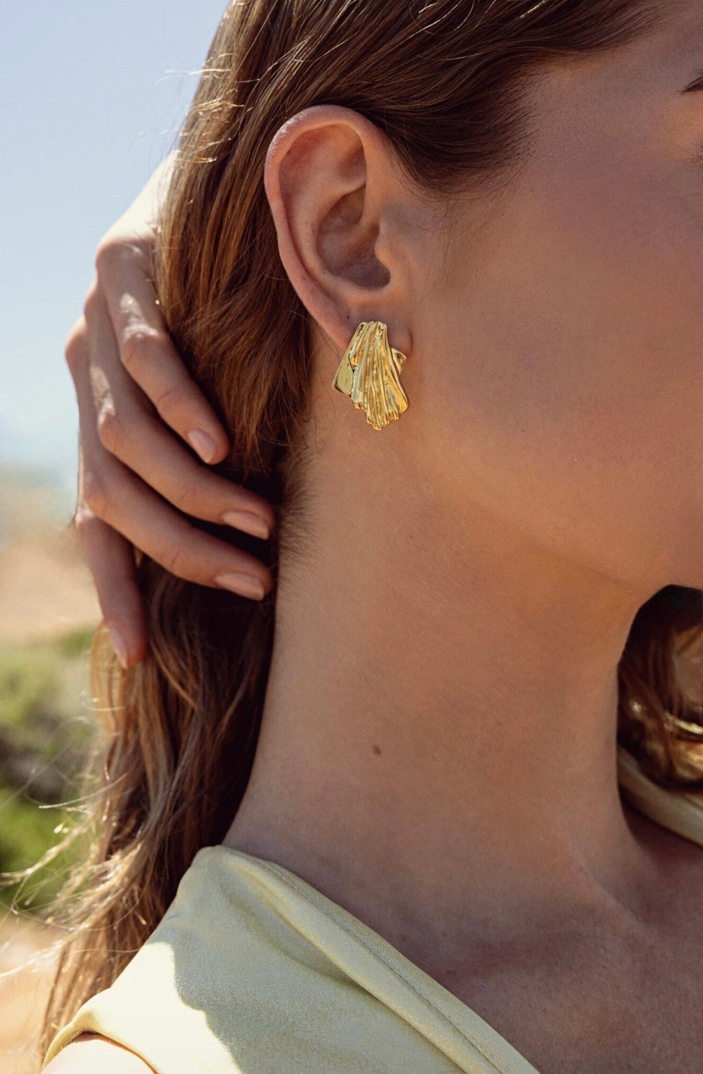Reve aurelis earrings close.jpg