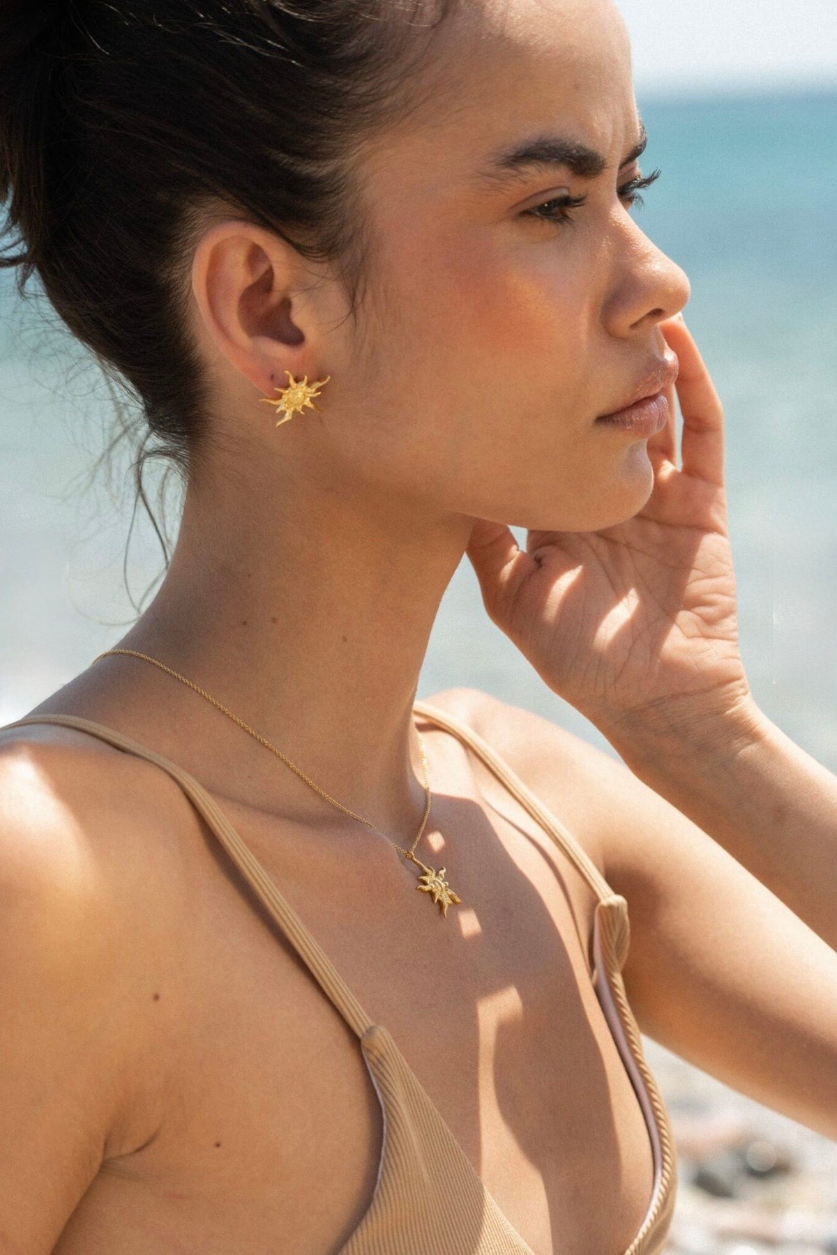 Reve soleil necklace lifestyle.jpg