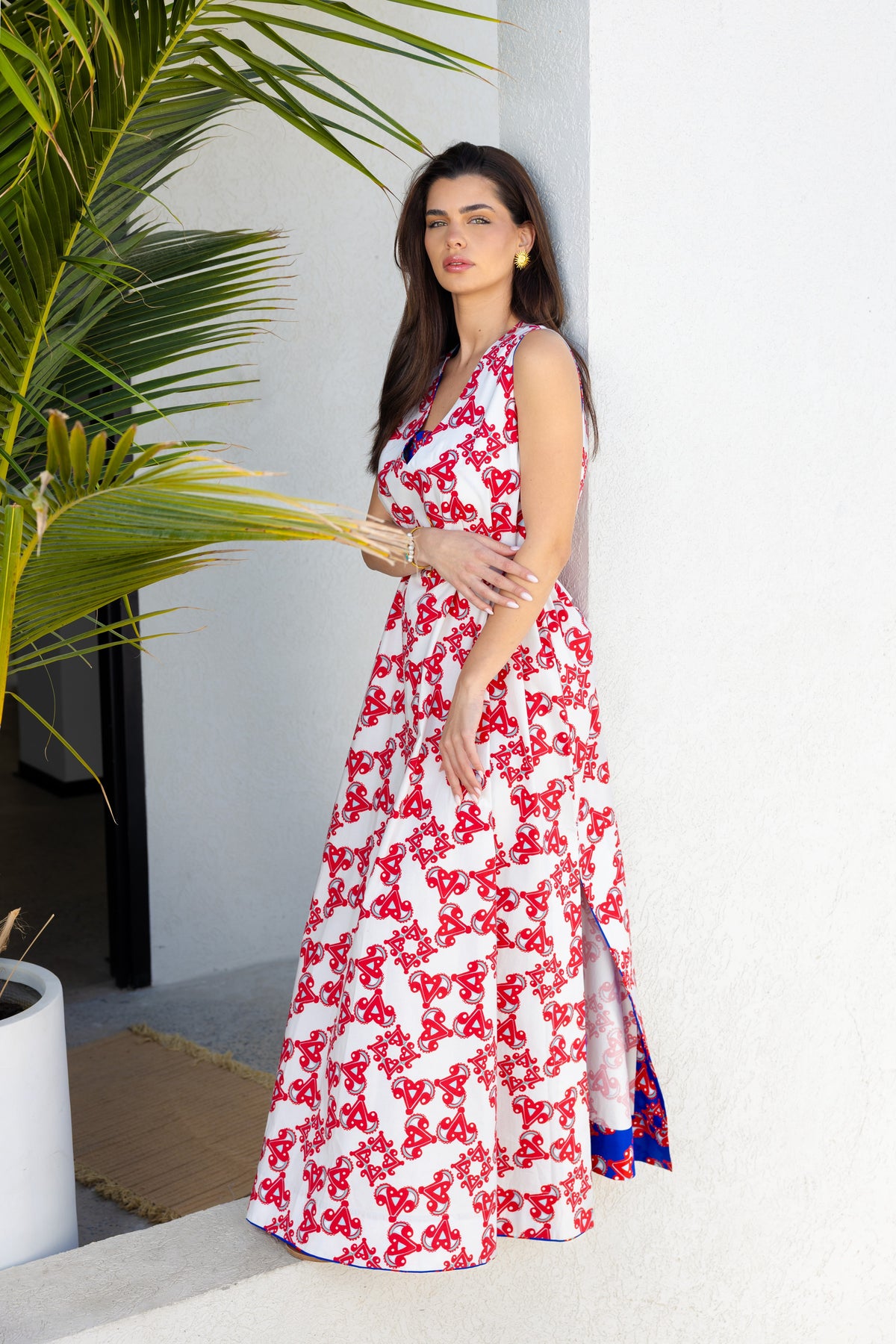 photoshoot artians red white dress.JPEG